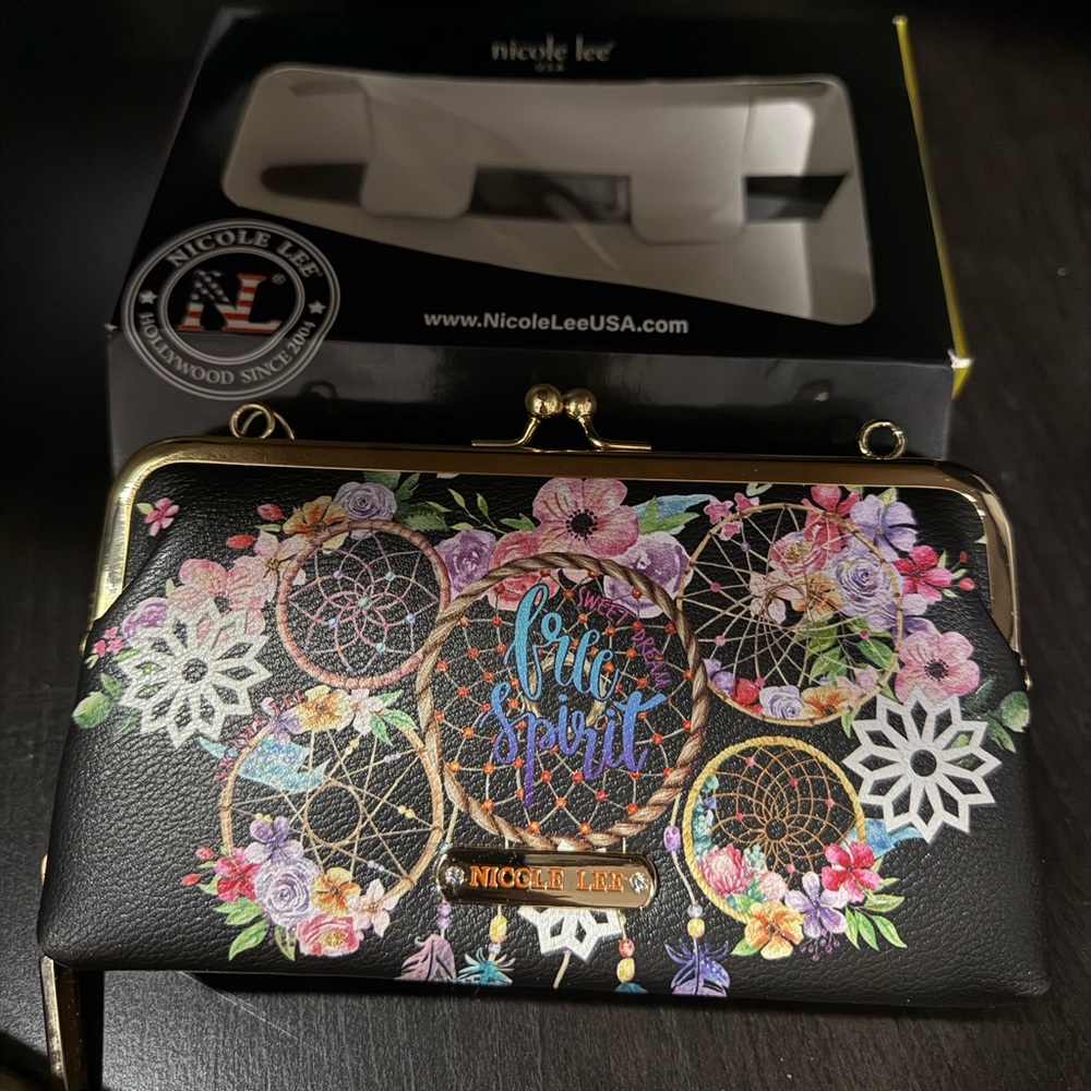 Nicole Lee wallet/crossbody NEW IN BOX! Fantastic gift!